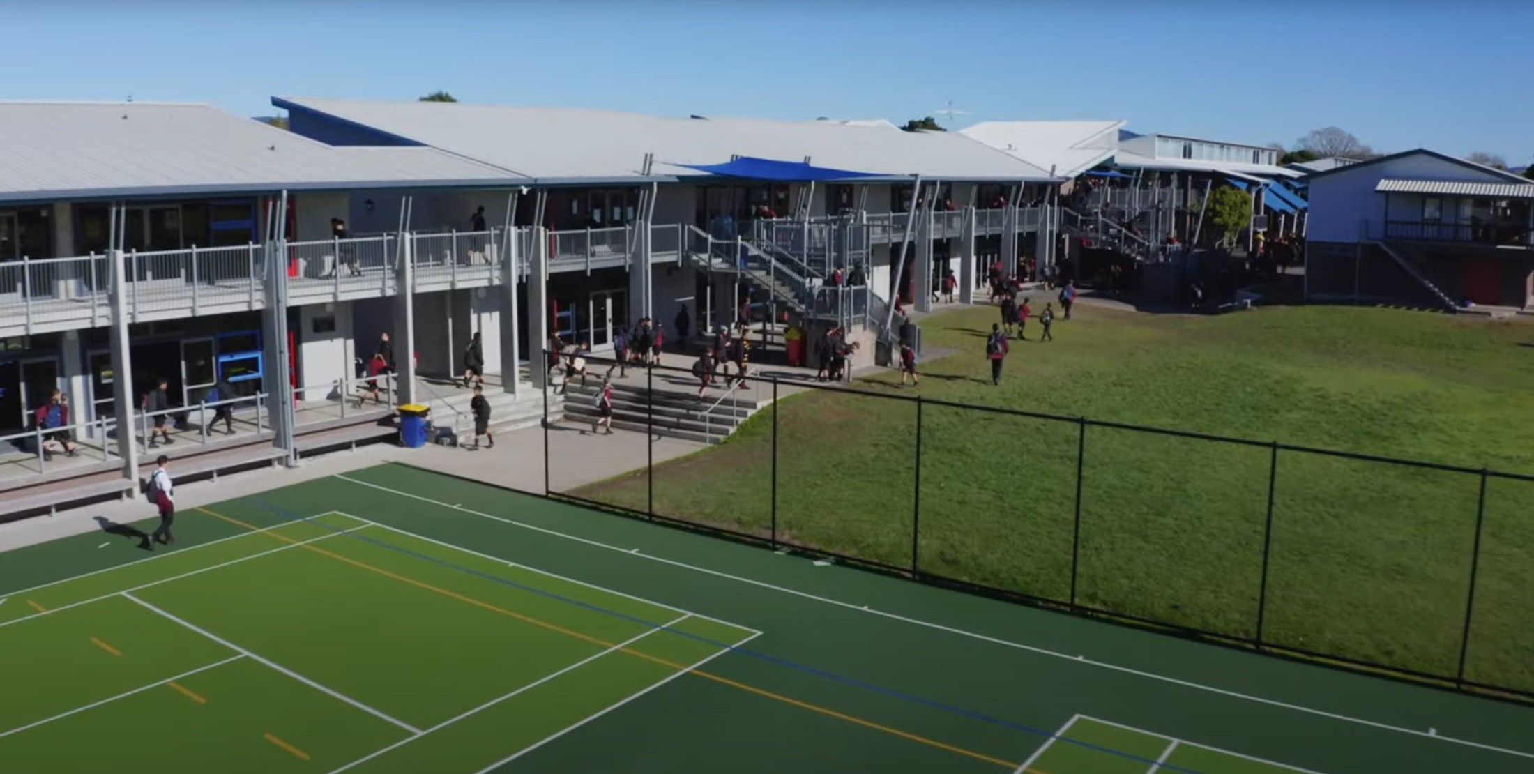 LISTON COLLEGE campus image 1