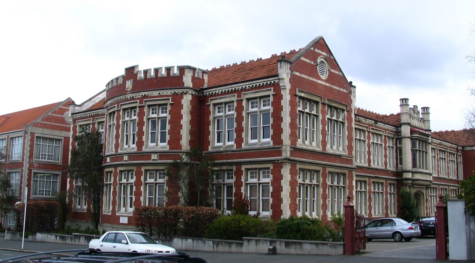 Otago Boys' High School & Otago Girls' High School (Dunedin) campus image 2