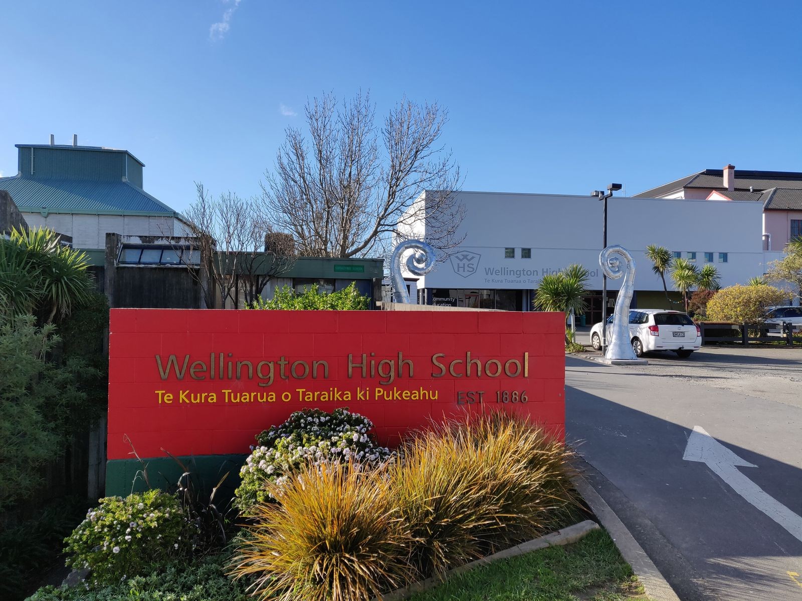 WELLINGTON HIGHSCHOOL campus image 1